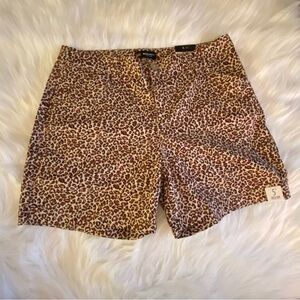 Lee Women's Leopard Print Shorts Regular Fit Mid Rise‎ Size 12 Pockets New